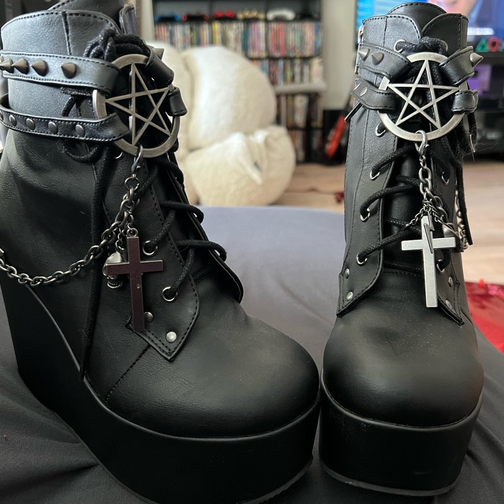 Demonia Posion 101